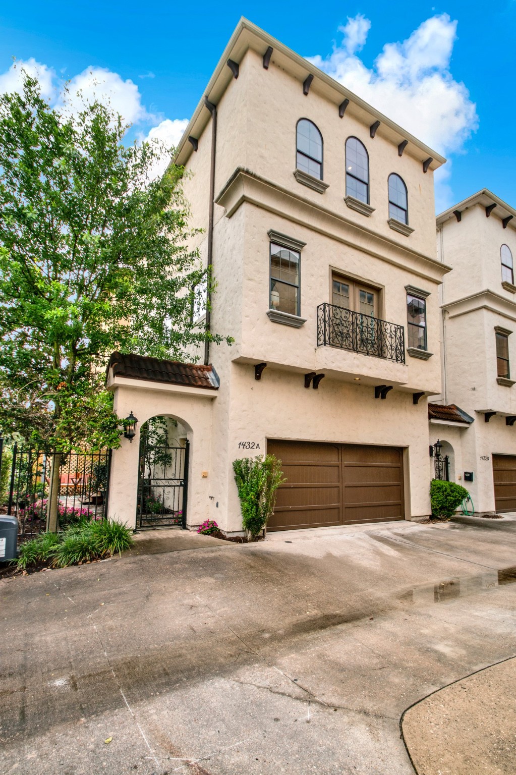 1432 W 21st Street A , Houston, TX, 77008 | 88282696 | Realty Texas LLC