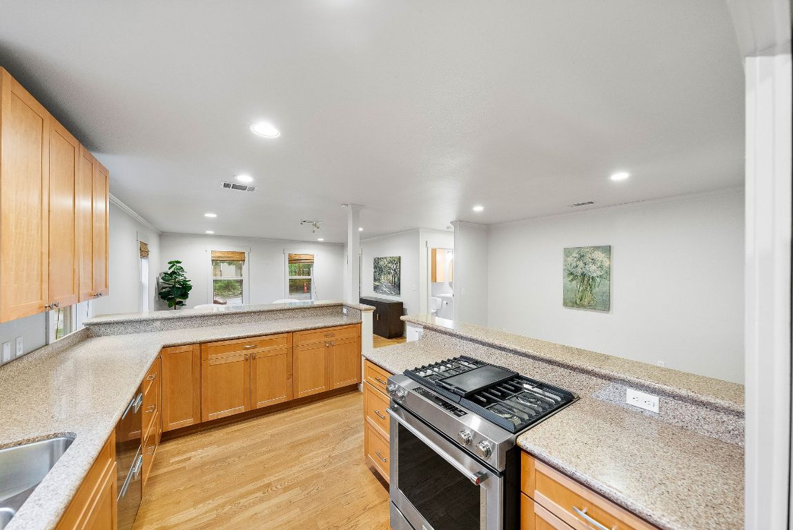 101 W 55th Street , Austin, TX, 78751 | 5792629 | Realty Texas LLC