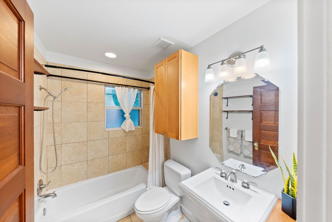 101 W 55th Street , Austin, TX, 78751 | 5792629 | Realty Texas LLC