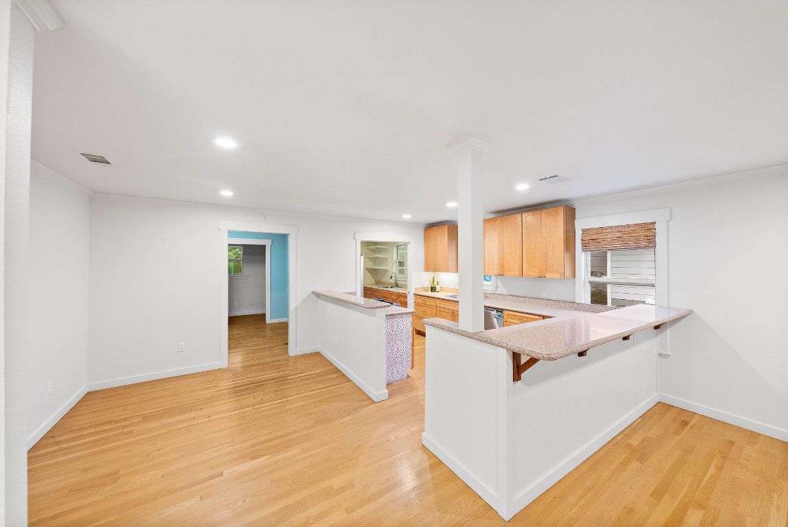 101 W 55th Street , Austin, TX, 78751 | 5792629 | Realty Texas LLC