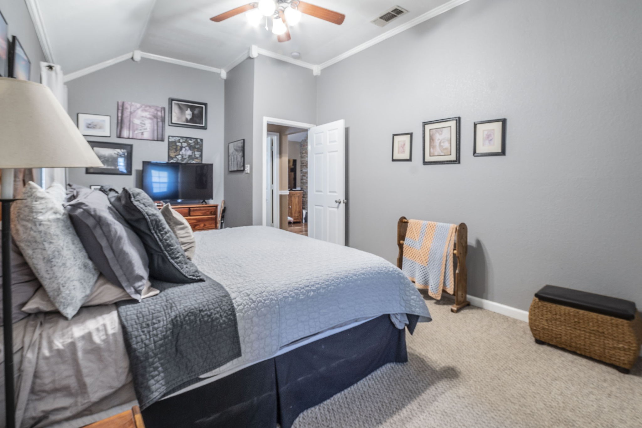 2124 Ridgecliff Drive , Keller, TX, 76248 | 20930530 | Realty Texas LLC