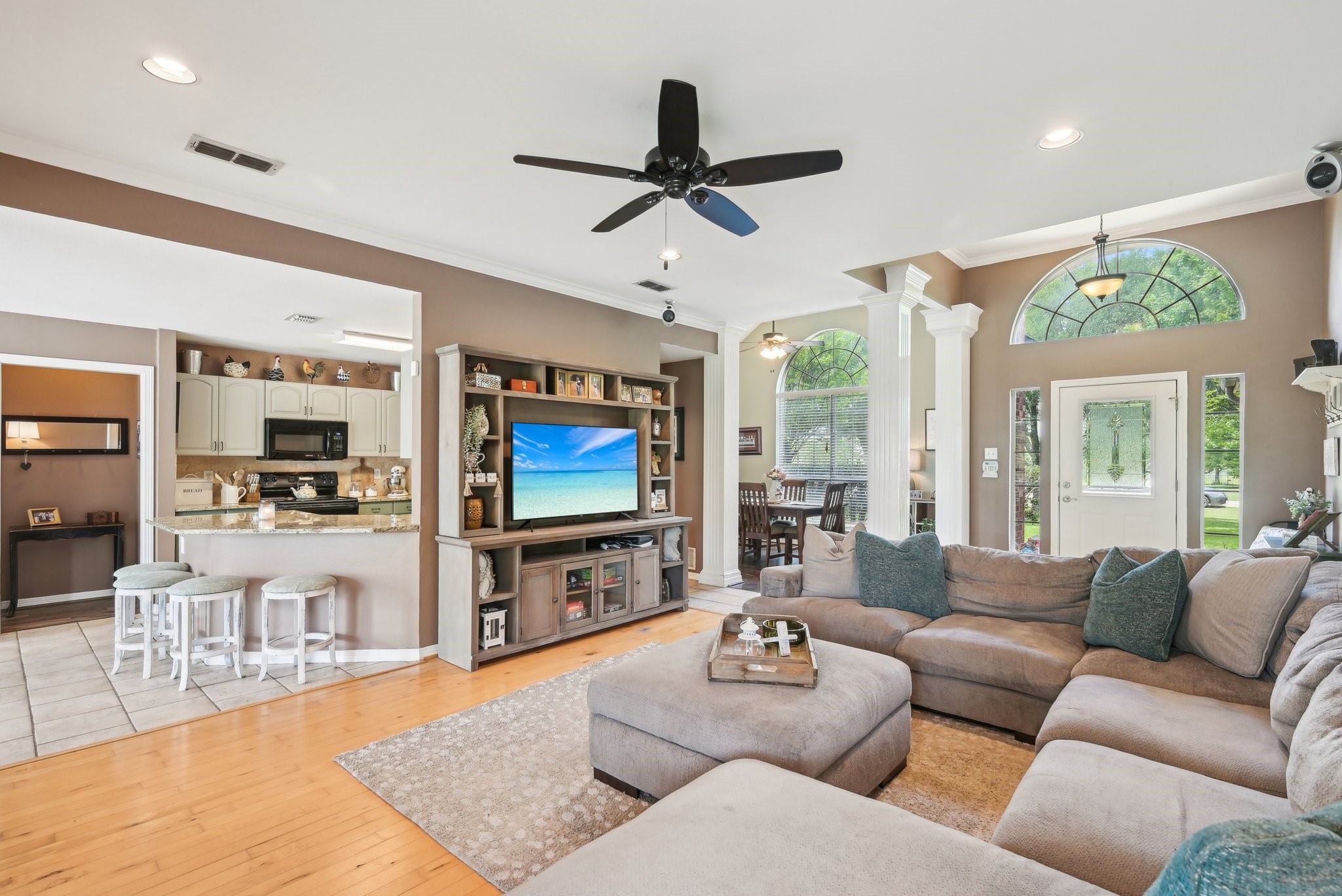 8030 Mavis Avenue , Waxahachie, TX, 75167 | 20931066 | Realty Texas LLC