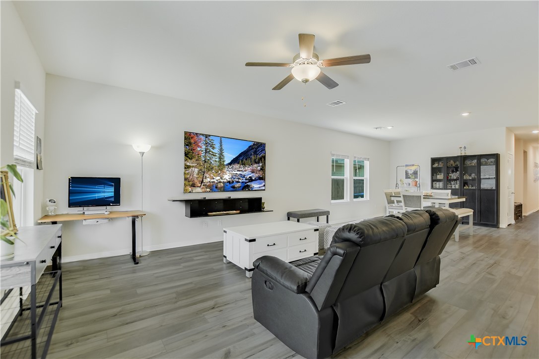 104 Hannah Trail , Georgetown, TX, 78628 | 578289 | Realty Texas LLC