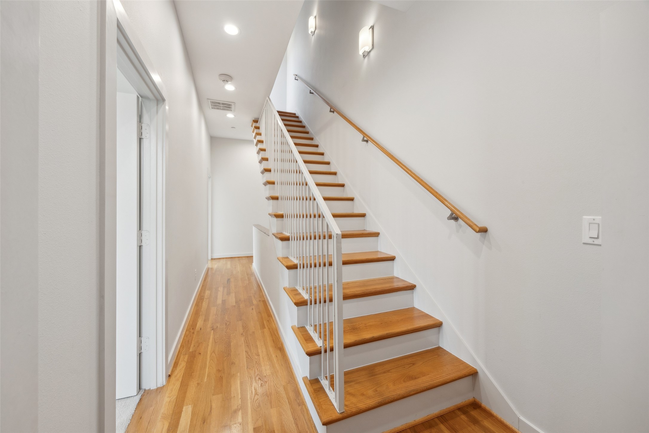 1803 Richardson Avenue 101 , Dallas, TX, 75215 | 20931067 | Realty Texas LLC
