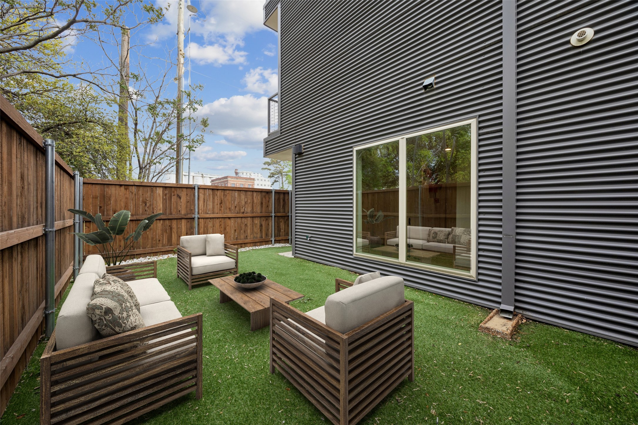 1803 Richardson Avenue 101 , Dallas, TX, 75215 | 20931067 | Realty Texas LLC
