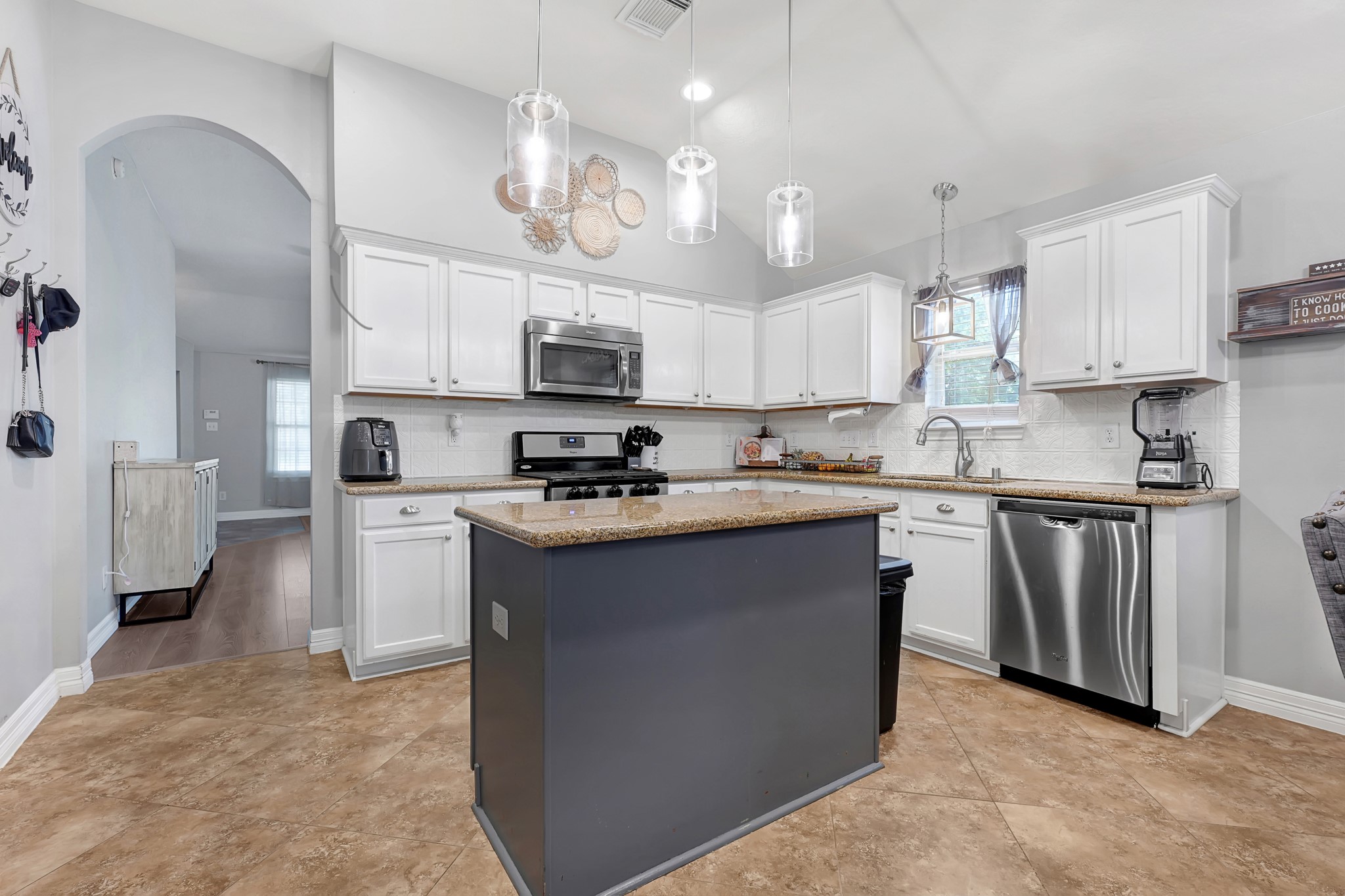 2201 Piney Wood Dr Drive , Deer Park, TX, 77536 | 36374100 | Realty Texas LLC