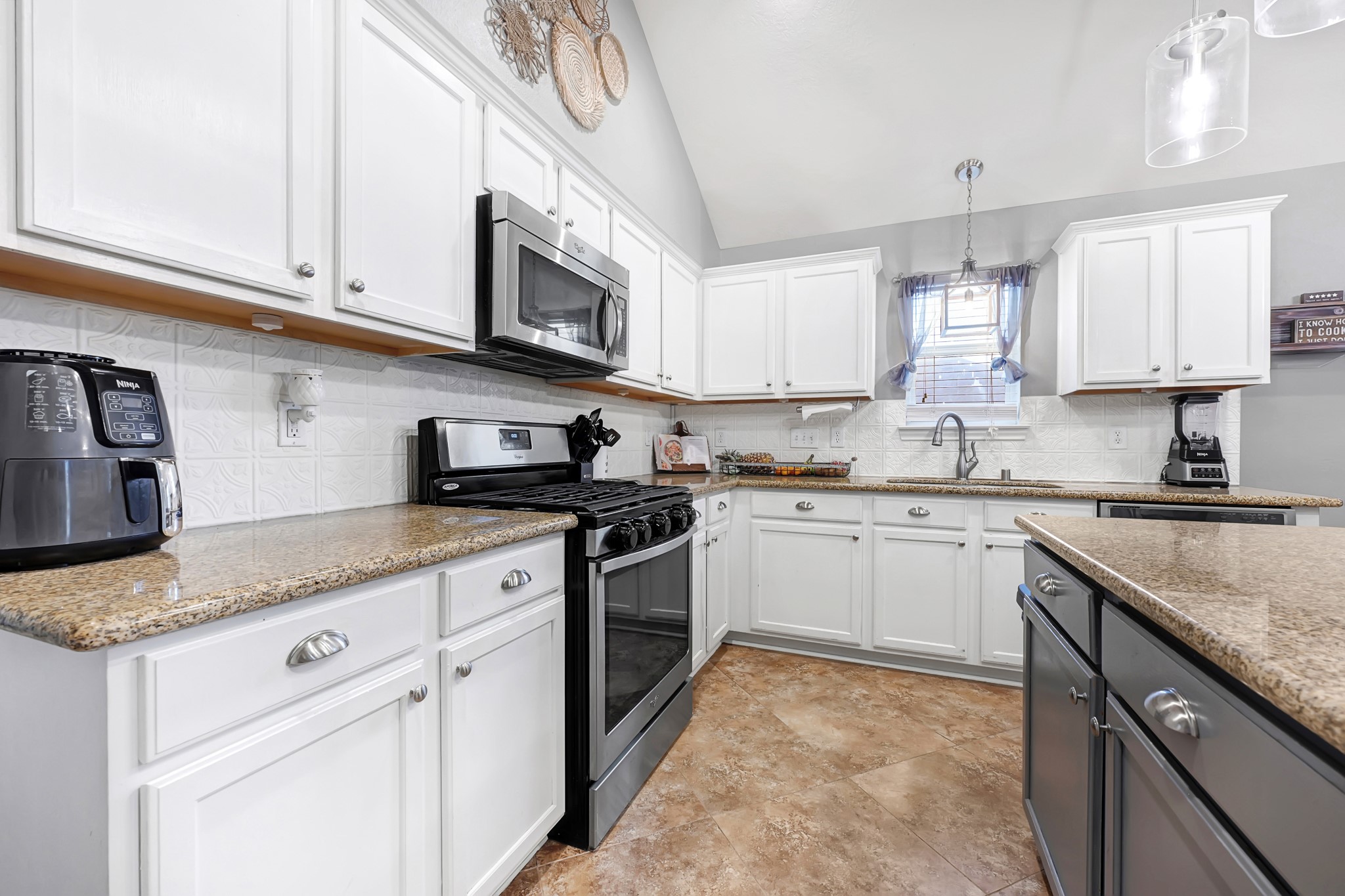 2201 Piney Wood Dr Drive , Deer Park, TX, 77536 | 36374100 | Realty Texas LLC