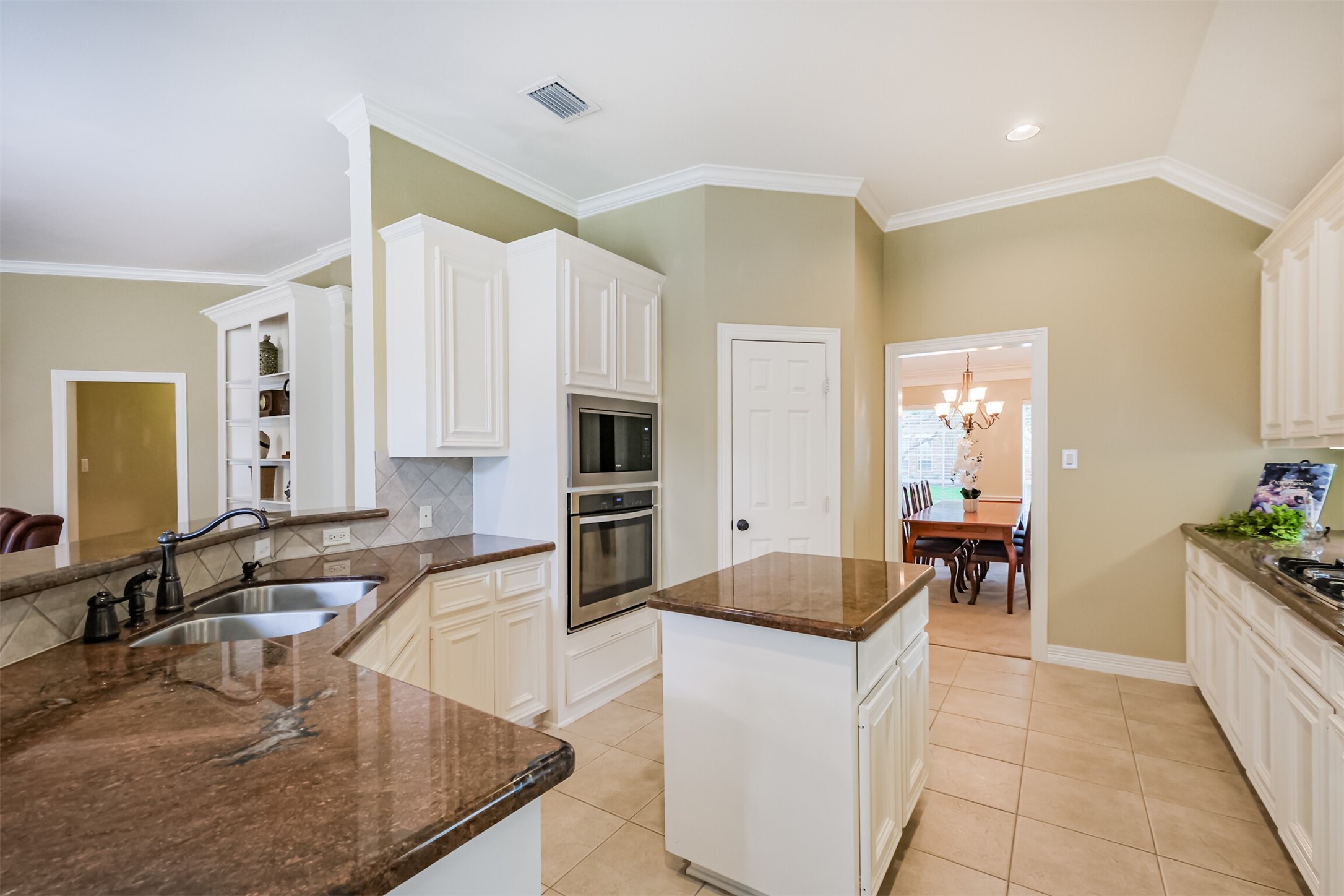 1823 Birnam Glen Drive , Sugar Land, TX, 77479 | 87217233 | Realty Texas LLC