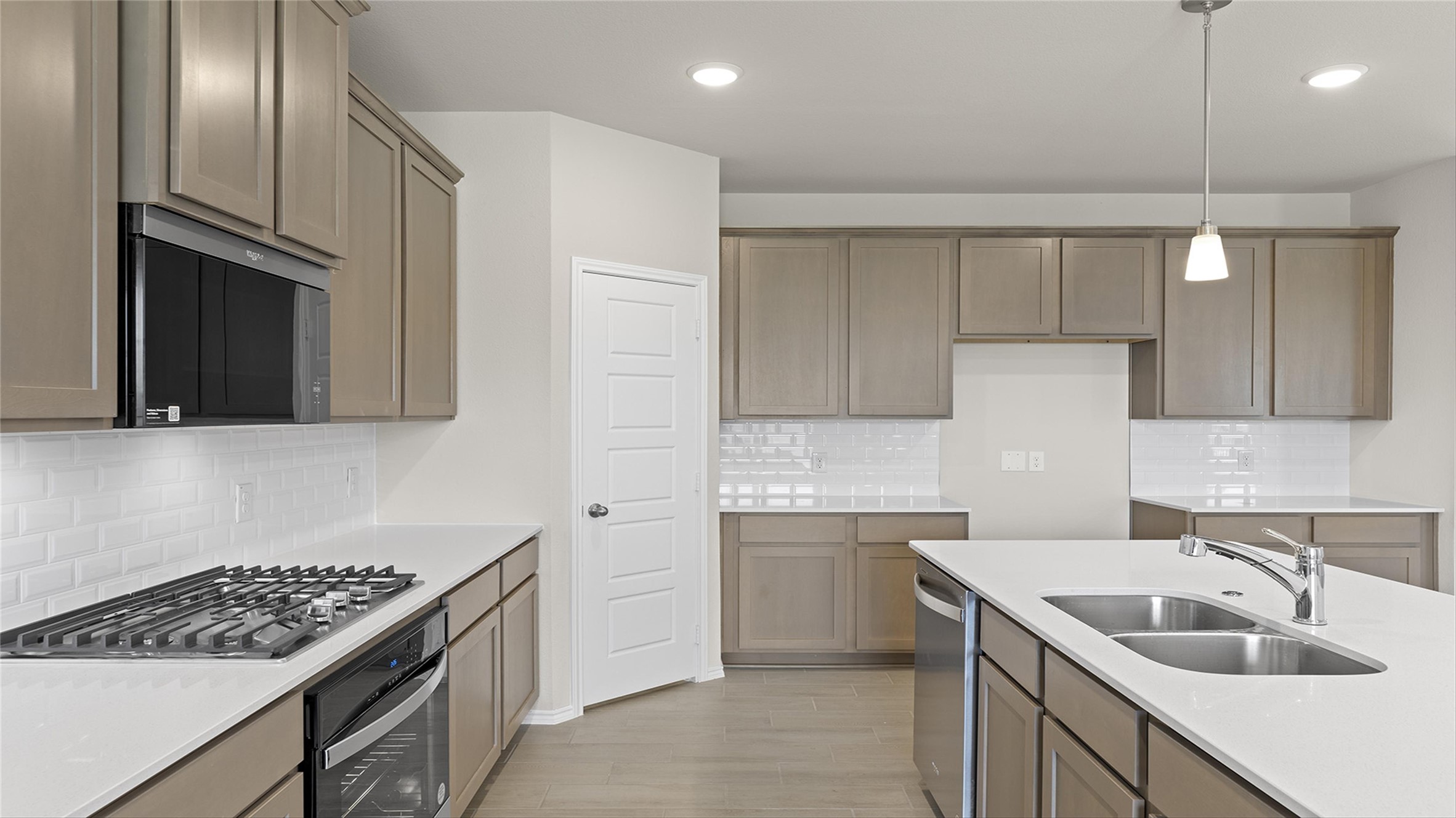 1700 Elle Lane , Aubrey, TX, 76227 | 20932322 | Realty Texas LLC