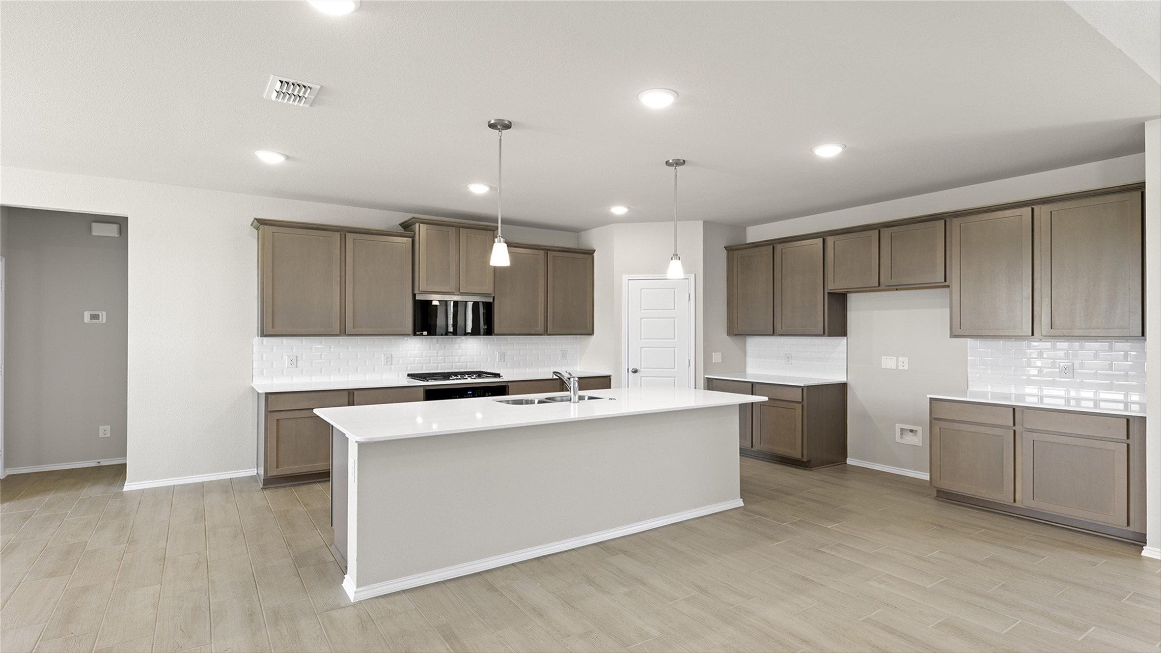 1700 Elle Lane , Aubrey, TX, 76227 | 20932322 | Realty Texas LLC