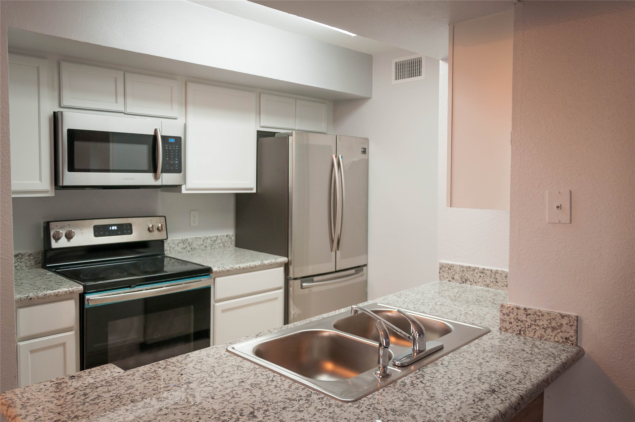 2800 Jeanetta Street 2001 , Houston, TX, 77063 | 74844958 | Realty Texas LLC