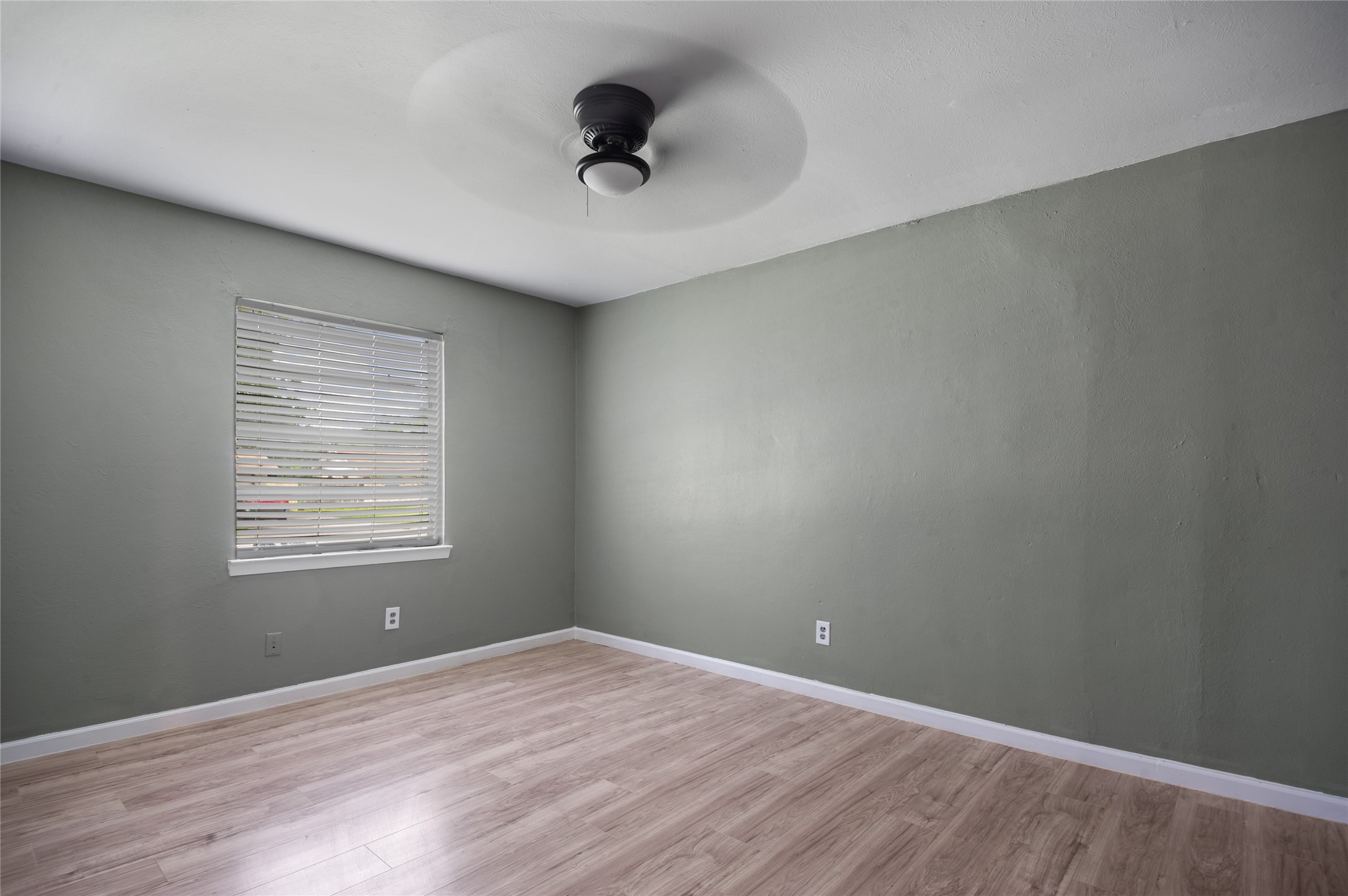 2500 Bamboo Street , Mesquite, TX, 75150 | 20931497 | Realty Texas LLC