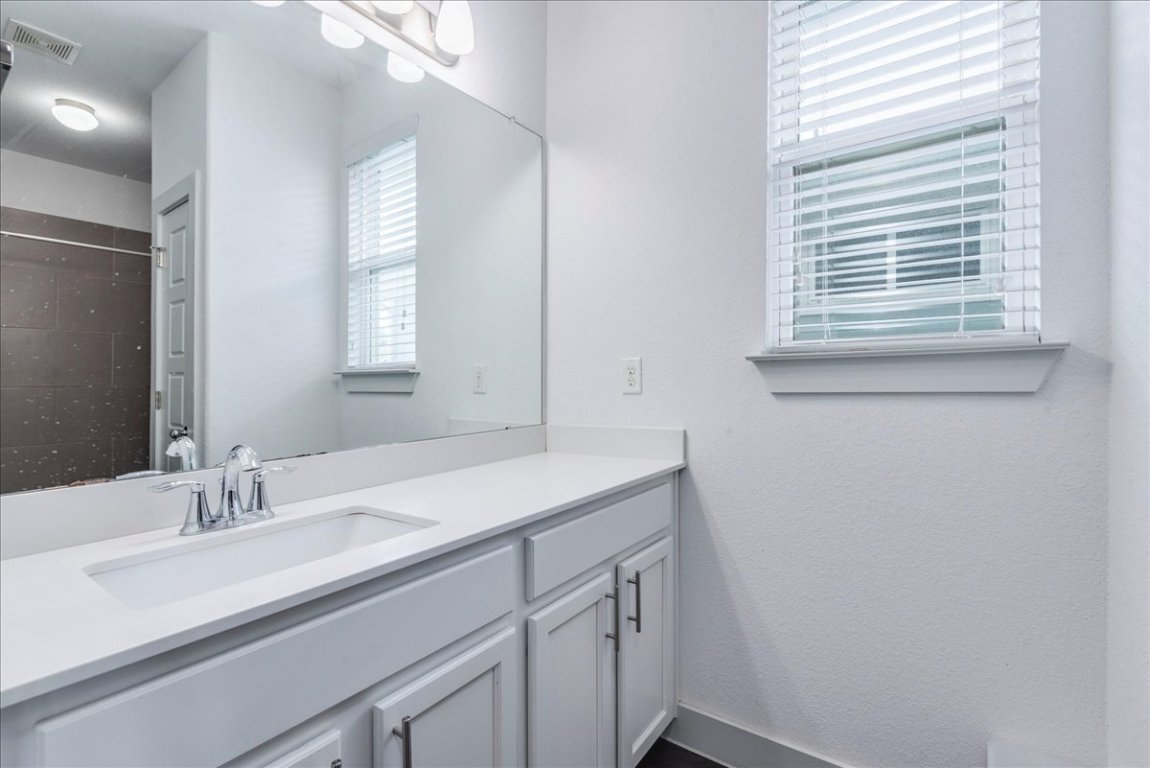 6007 Duncanville Pass , Austin, TX, 78745 | 2697873 | Realty Texas LLC