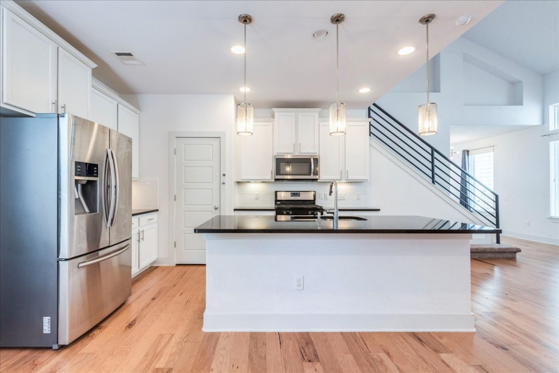 6007 Duncanville Pass , Austin, TX, 78745 | 2697873 | Realty Texas LLC