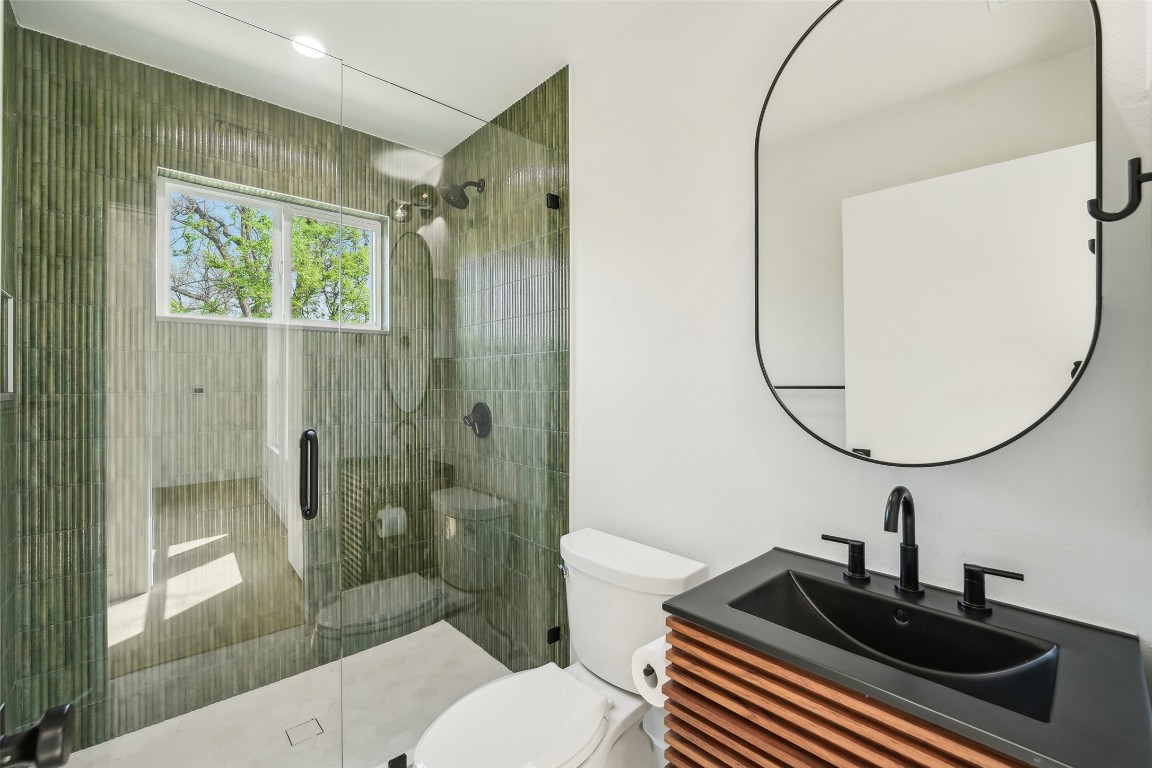 2312 Canterbury St #B , Austin, TX, 78702 | 8232080 | Realty Texas LLC