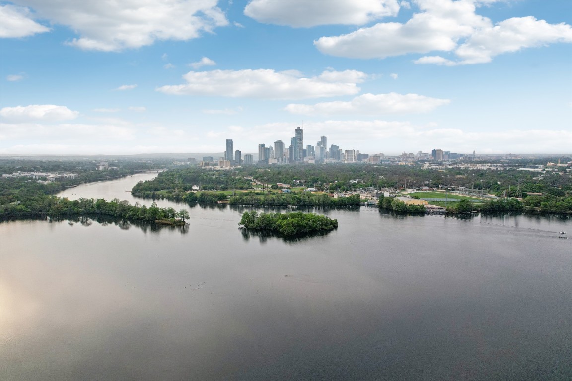 2312 Canterbury St #B , Austin, TX, 78702 | 8232080 | Realty Texas LLC