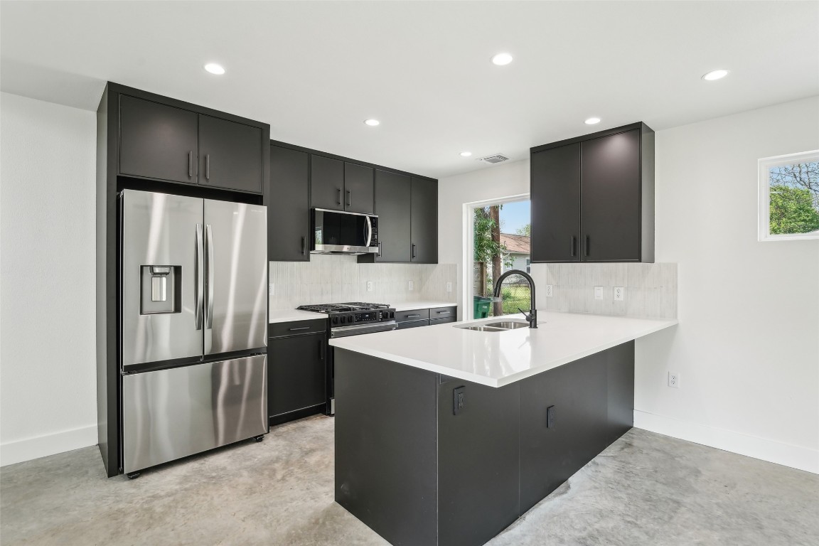 2312 Canterbury St #B , Austin, TX, 78702 | 8232080 | Realty Texas LLC
