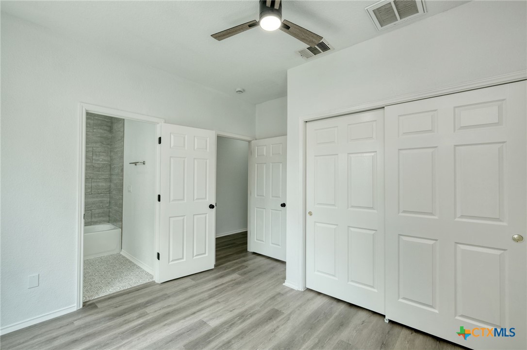 1008 E 3rd St , Georgetown, TX, 78626 | 579620 | Realty Texas LLC