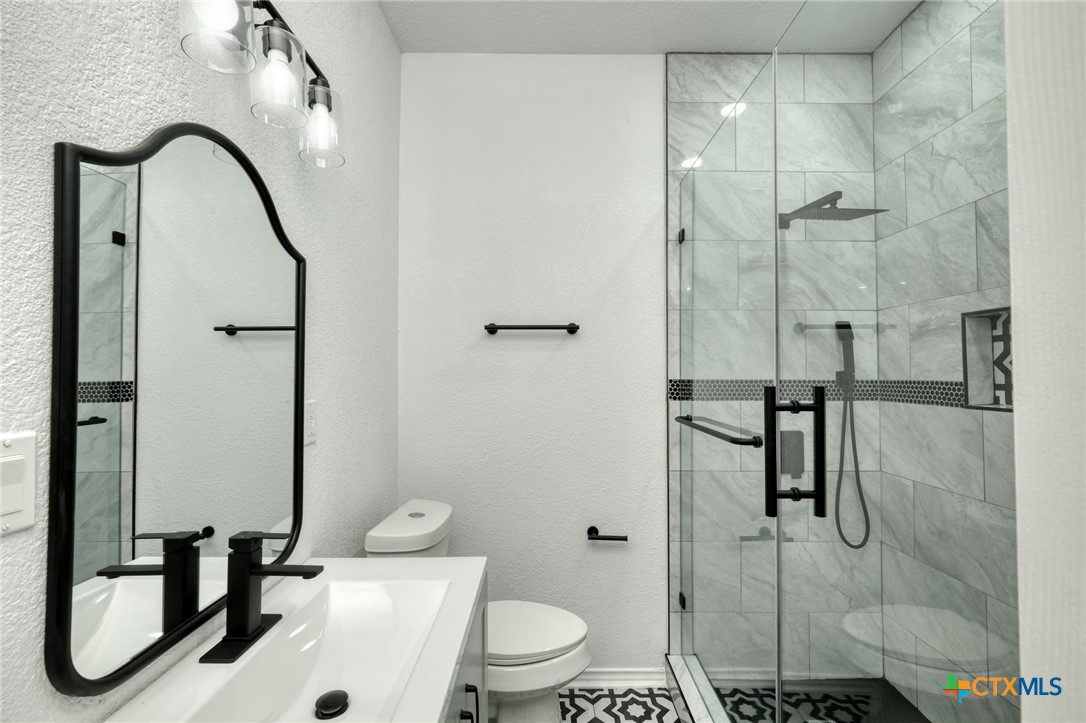 1008 E 3rd St , Georgetown, TX, 78626 | 579620 | Realty Texas LLC