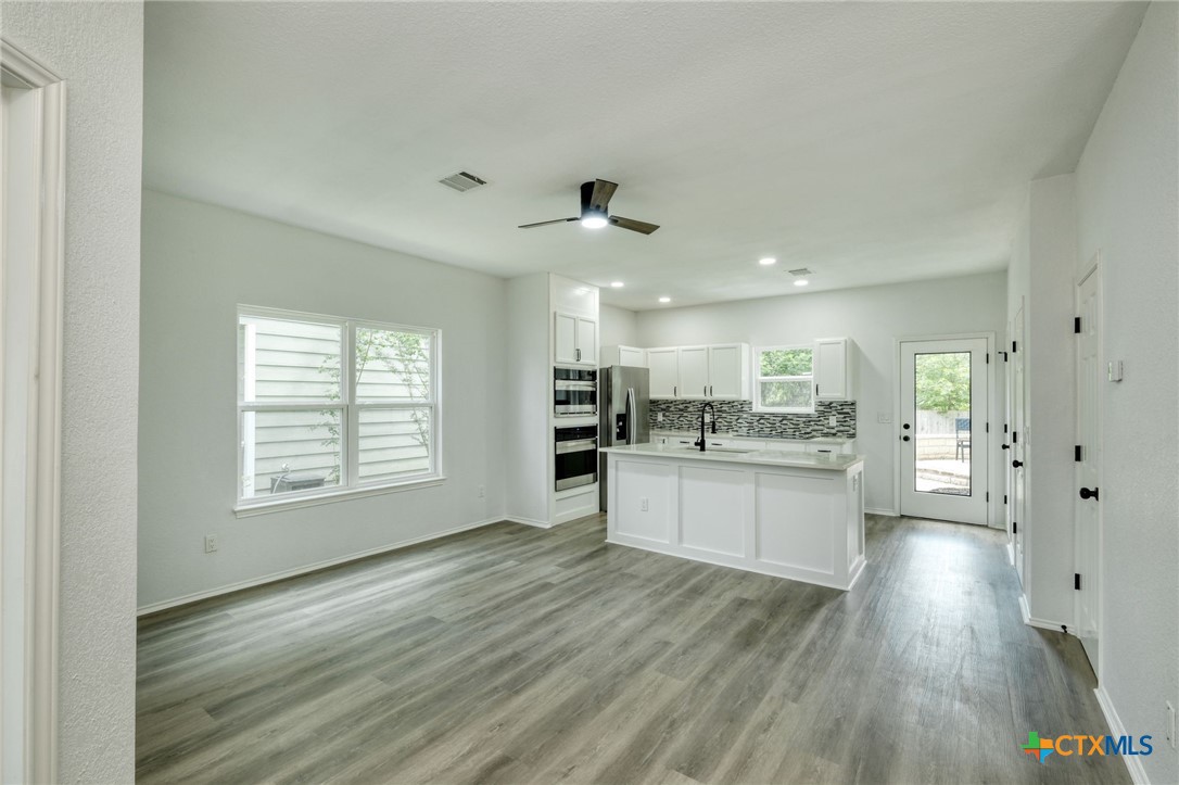 1008 E 3rd St , Georgetown, TX, 78626 | 579620 | Realty Texas LLC