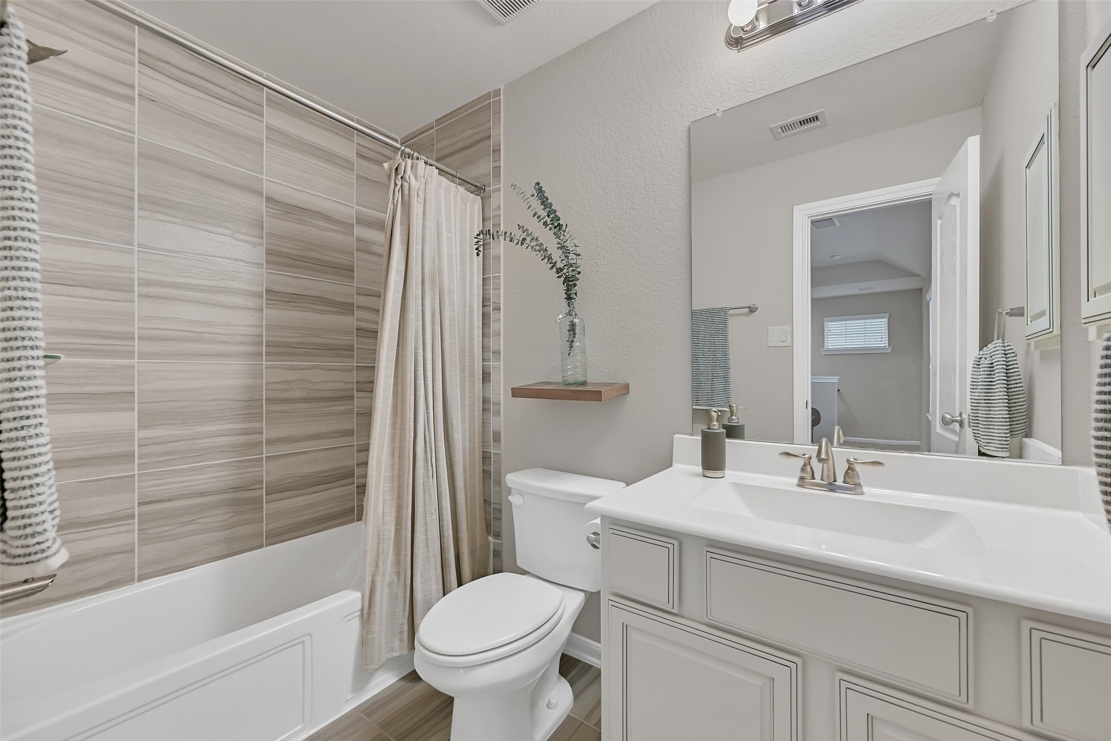257 Dale Ridge Lane , Dickinson, TX, 77539 | 24674078 | Realty Texas LLC