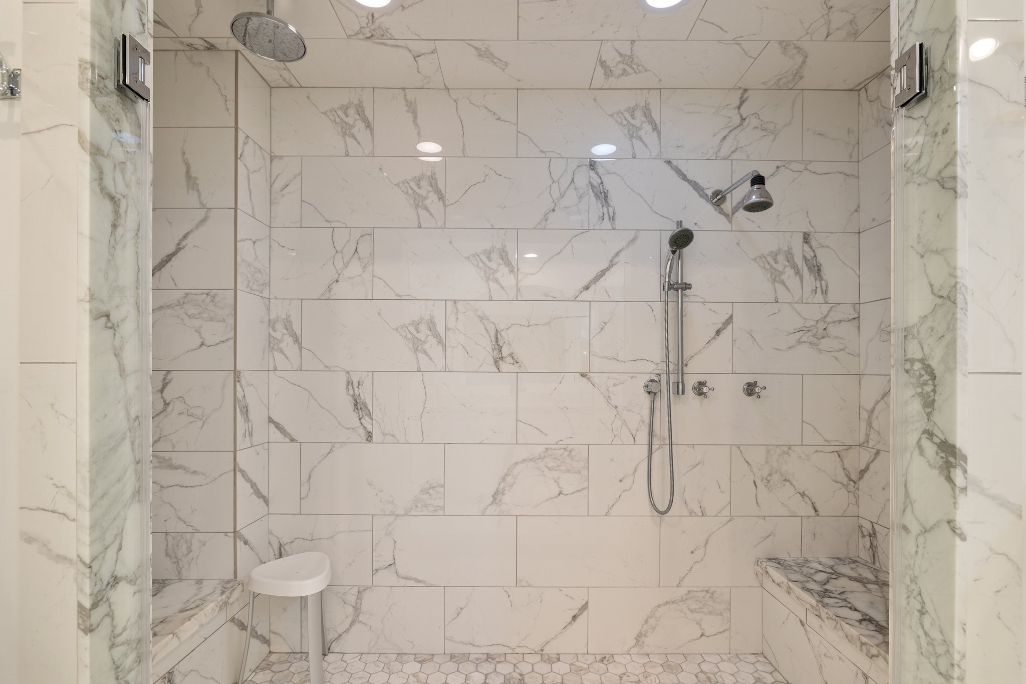 2 Warrenton Drive , Houston, TX, 77024 | 54242710 | Realty Texas LLC