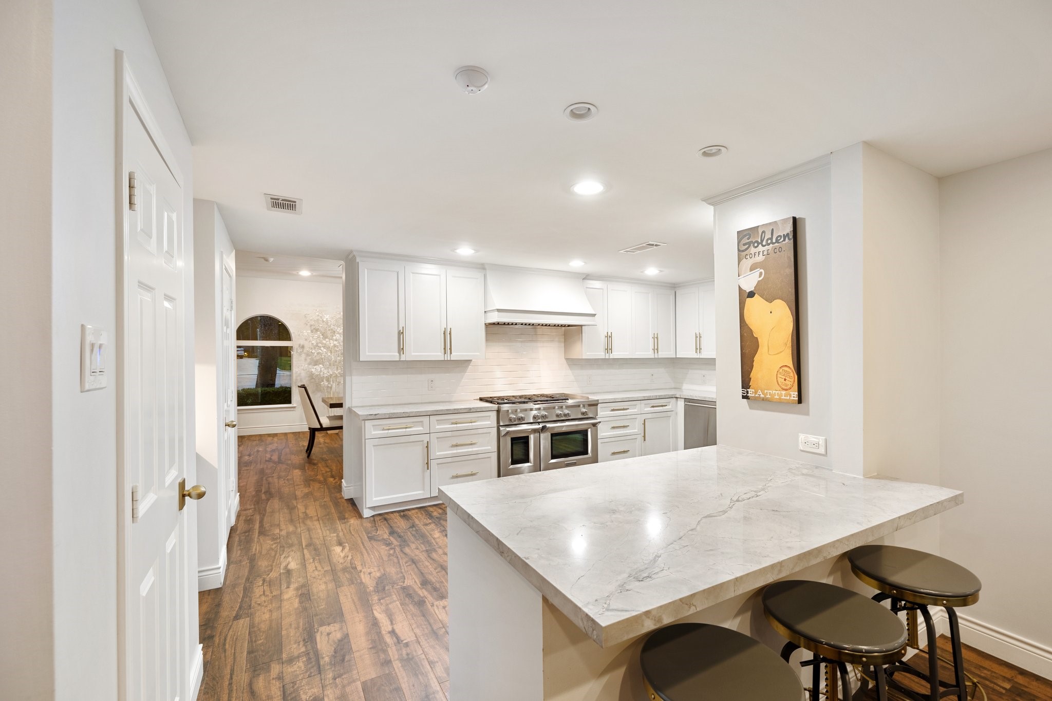 2 Warrenton Drive , Houston, TX, 77024 | 54242710 | Realty Texas LLC