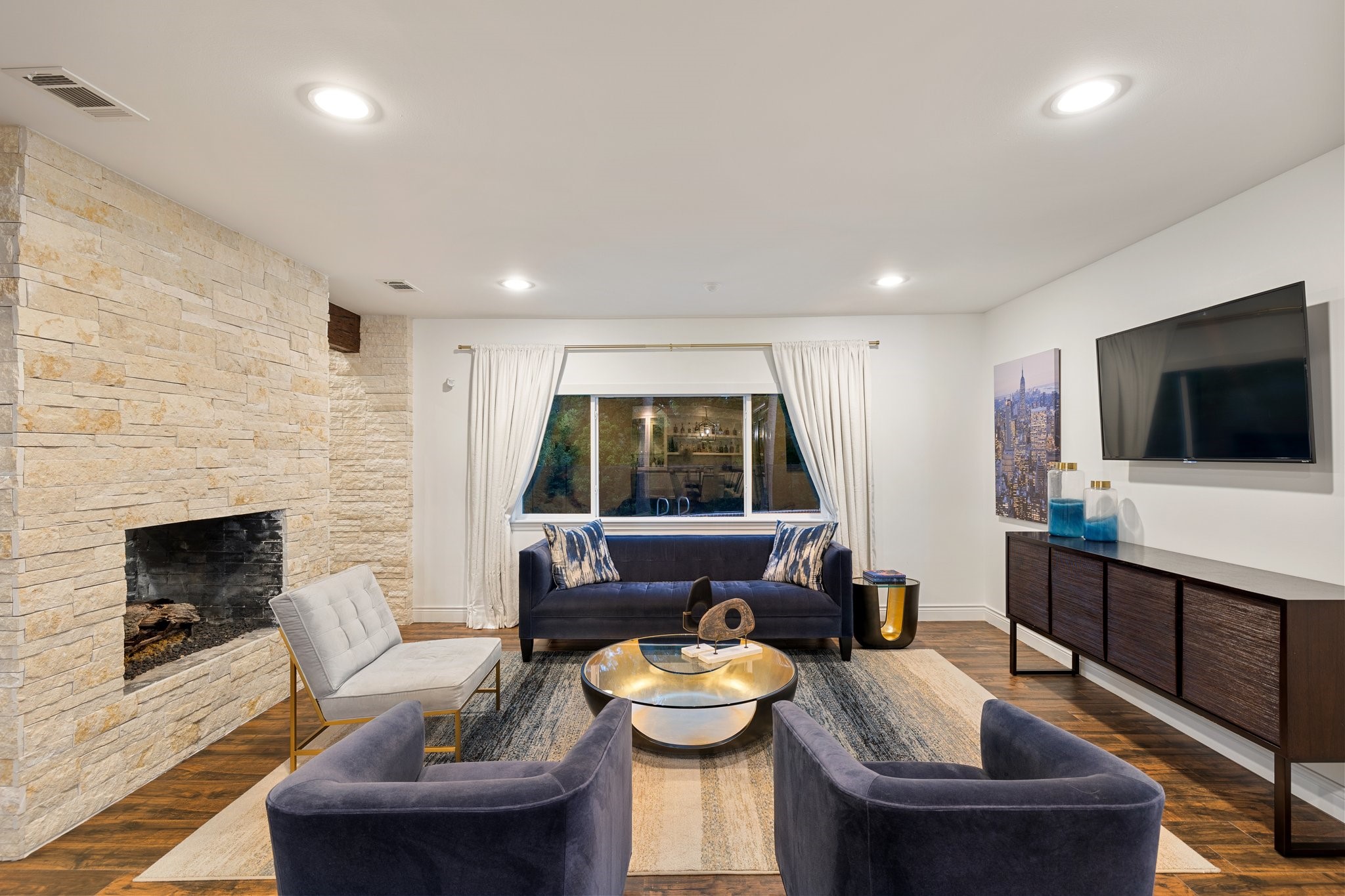 2 Warrenton Drive , Houston, TX, 77024 | 54242710 | Realty Texas LLC