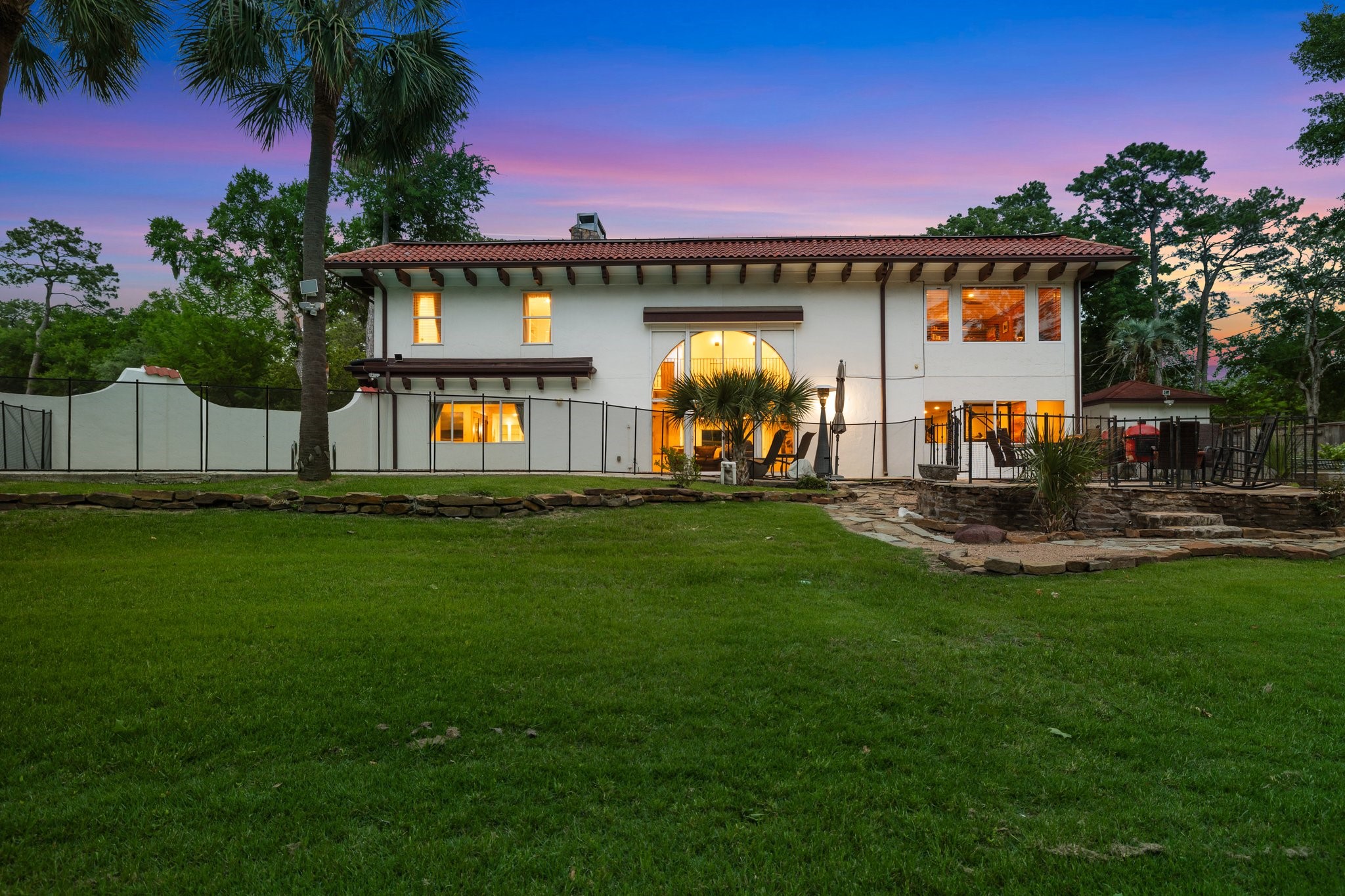 2 Warrenton Drive , Houston, TX, 77024 | 54242710 | Realty Texas LLC
