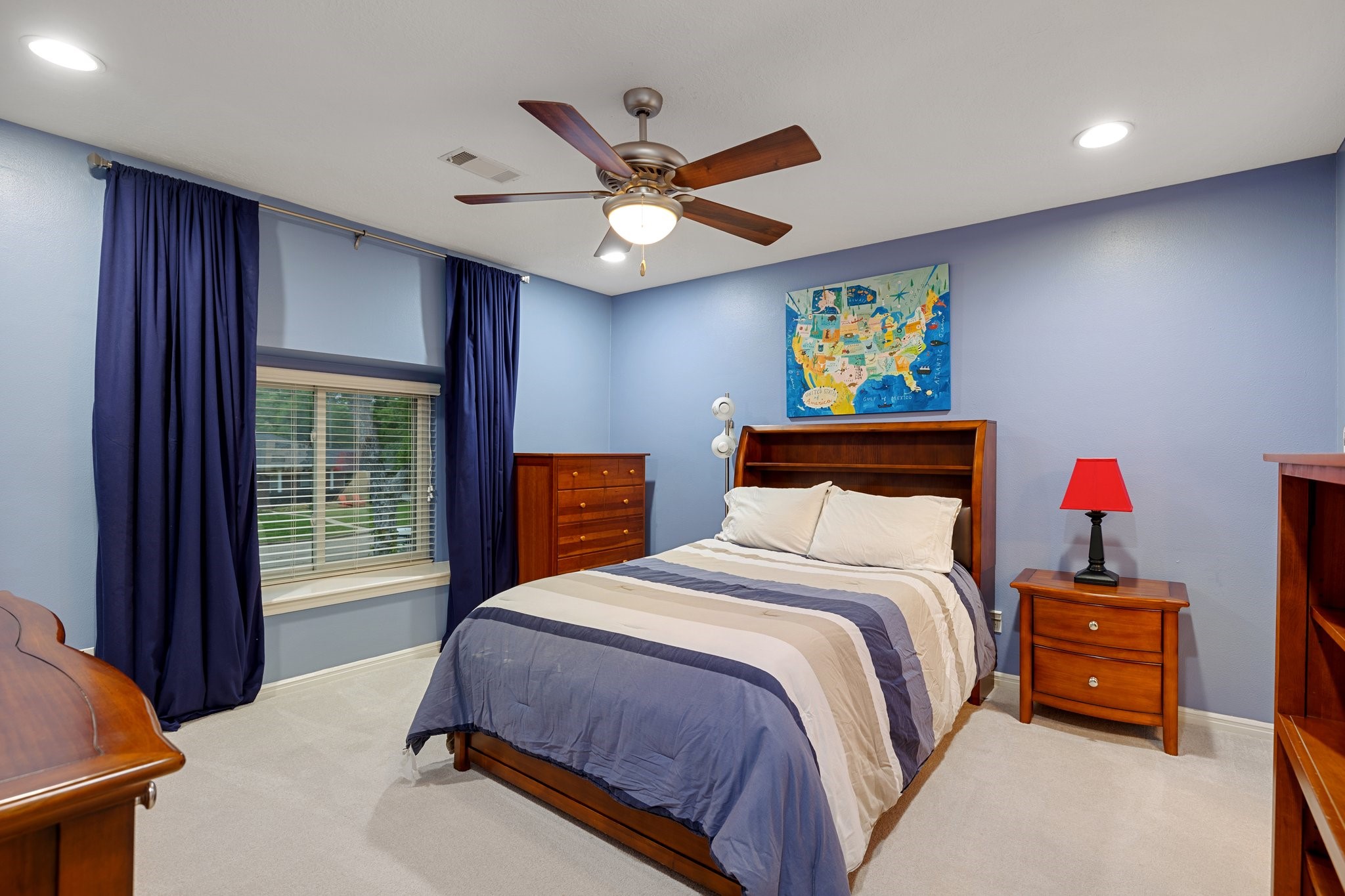 2 Warrenton Drive , Houston, TX, 77024 | 54242710 | Realty Texas LLC