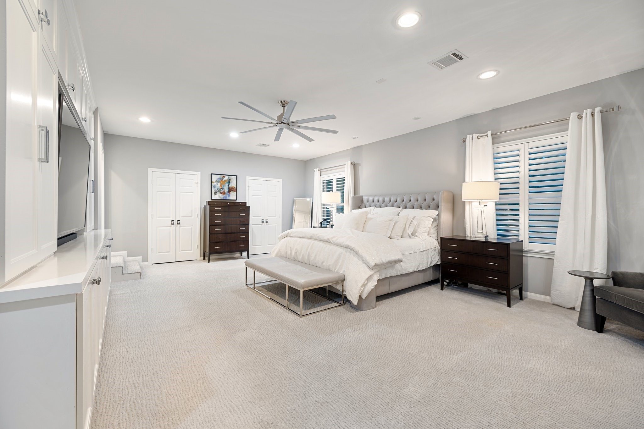 2 Warrenton Drive , Houston, TX, 77024 | 54242710 | Realty Texas LLC