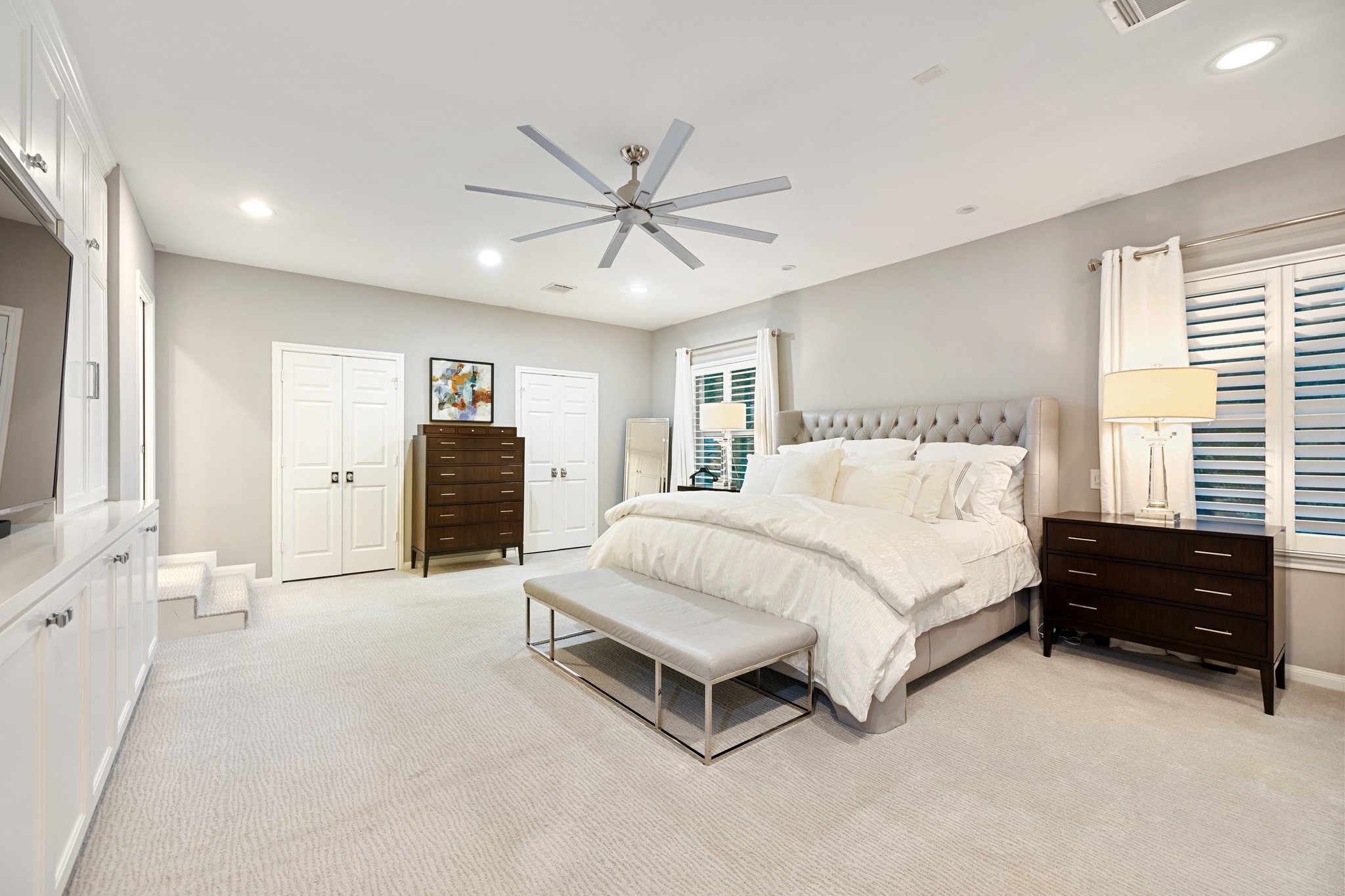 2 Warrenton Drive , Houston, TX, 77024 | 54242710 | Realty Texas LLC