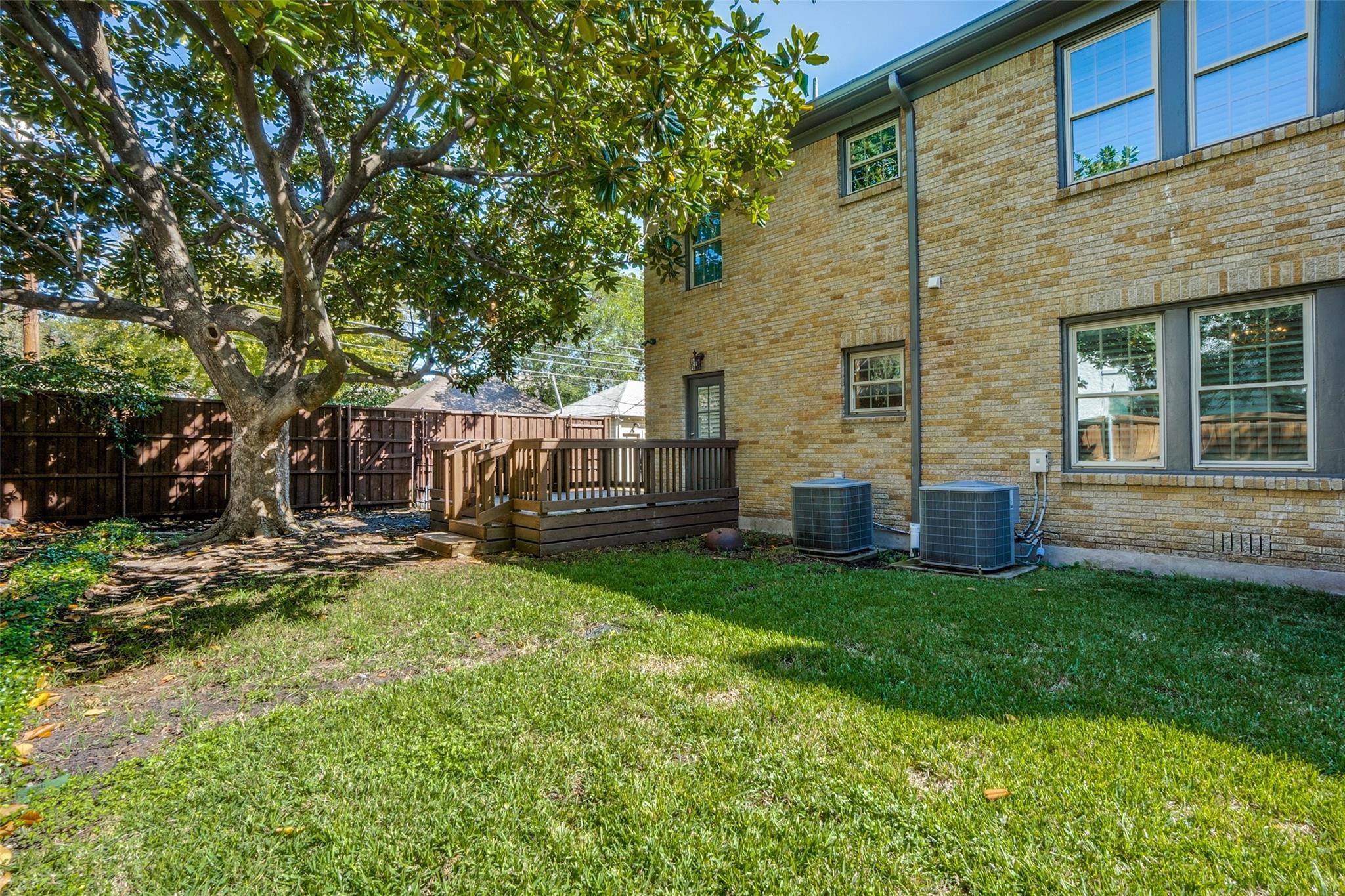 4236 University Boulevard , University Park, TX, 75205 | 20925221 | Realty Texas LLC