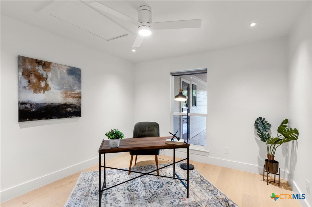 2220 E Stassney Lane A , Austin, TX, 78744 | 579404 | Realty Texas LLC