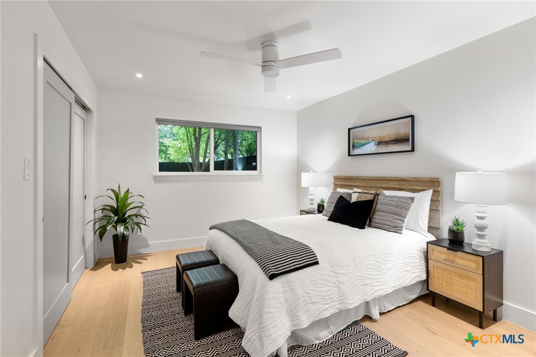 2220 E Stassney Lane A , Austin, TX, 78744 | 579404 | Realty Texas LLC