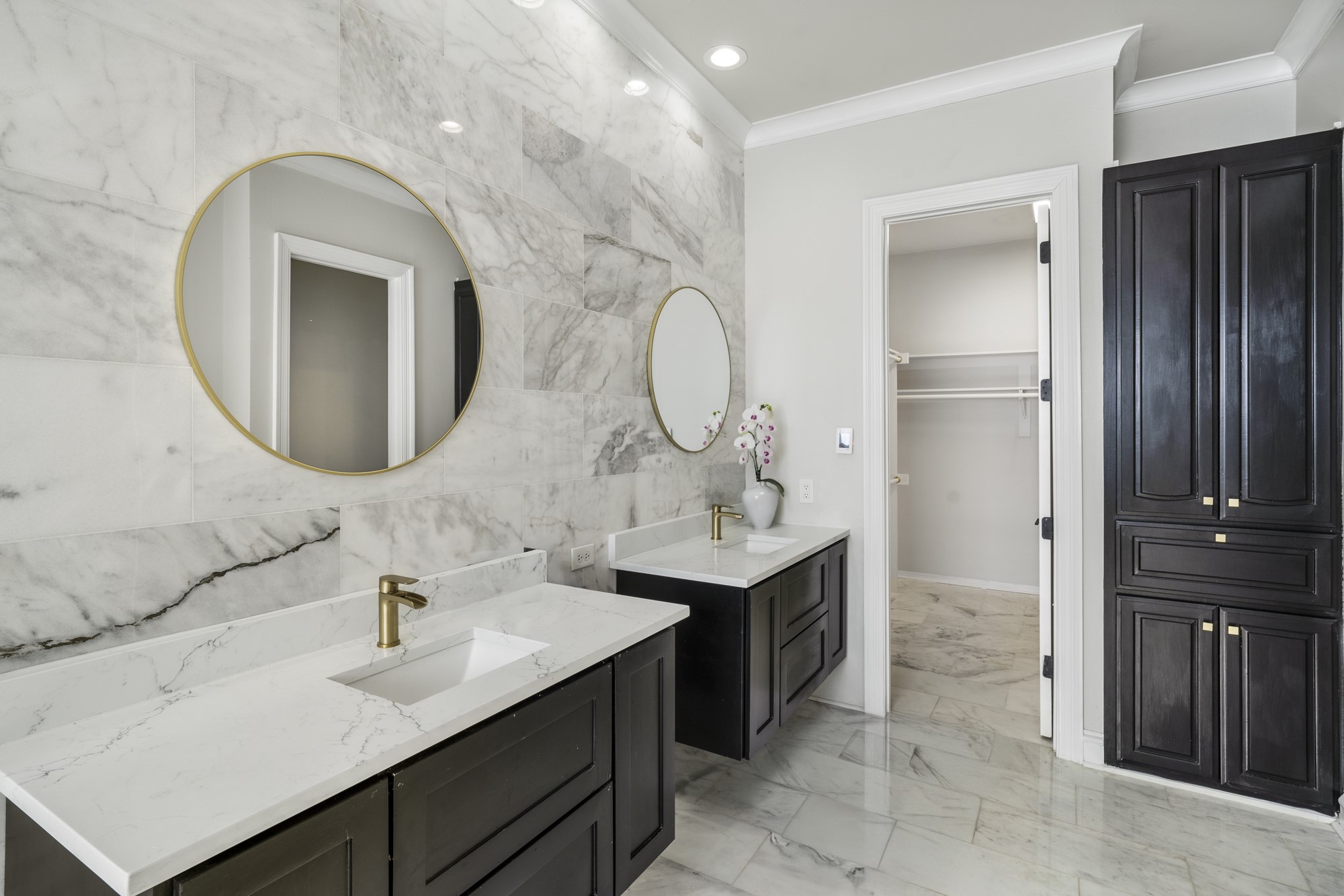 3307 Throckmorton Street , Dallas, TX, 75219 | 20934003 | Realty Texas LLC
