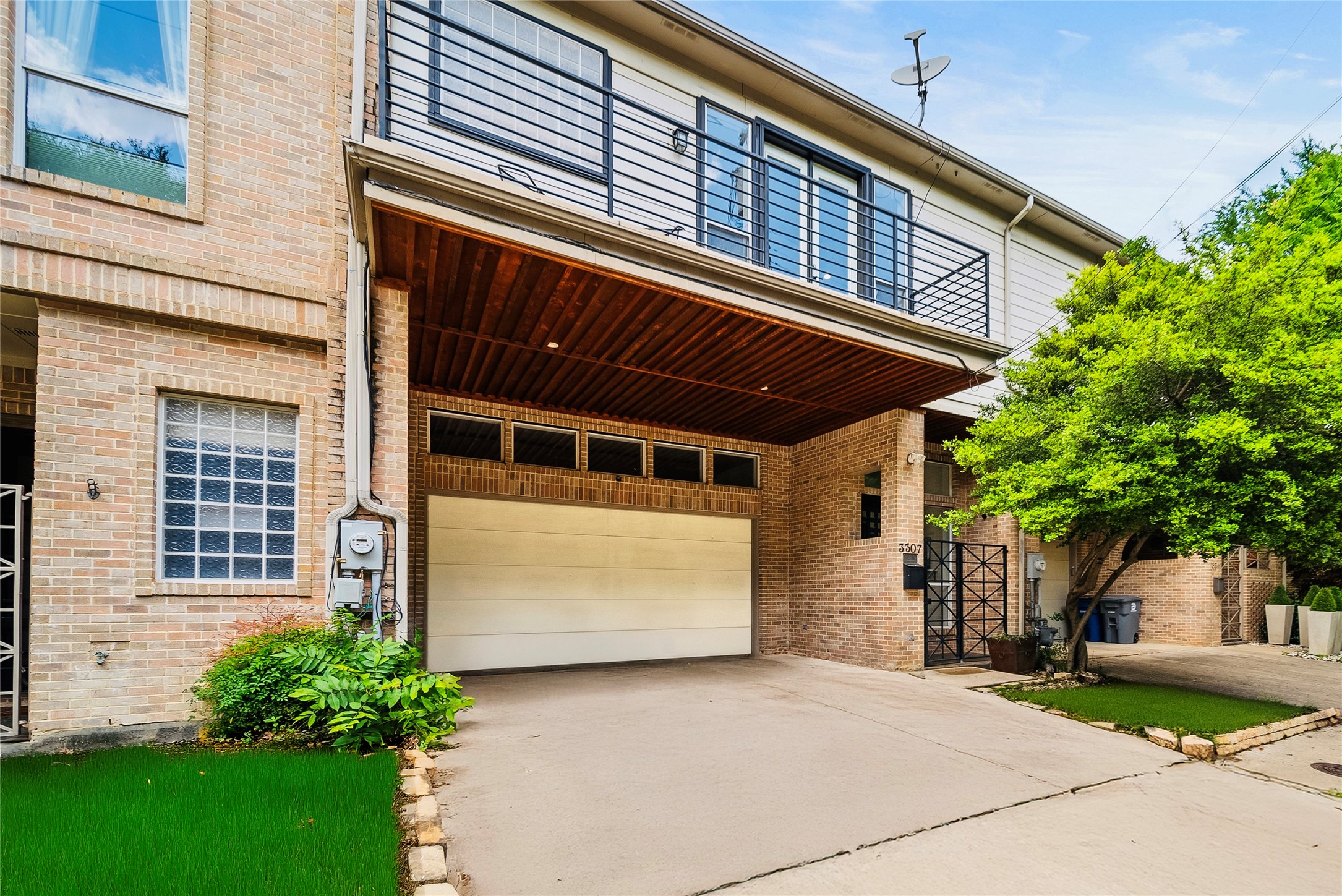 3307 Throckmorton Street , Dallas, TX, 75219 | 20934003 | Realty Texas LLC
