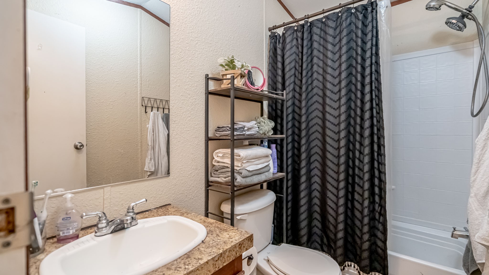 3622 Brook Valley Street , Granbury, TX, 76048 | 20934046 | Realty Texas LLC