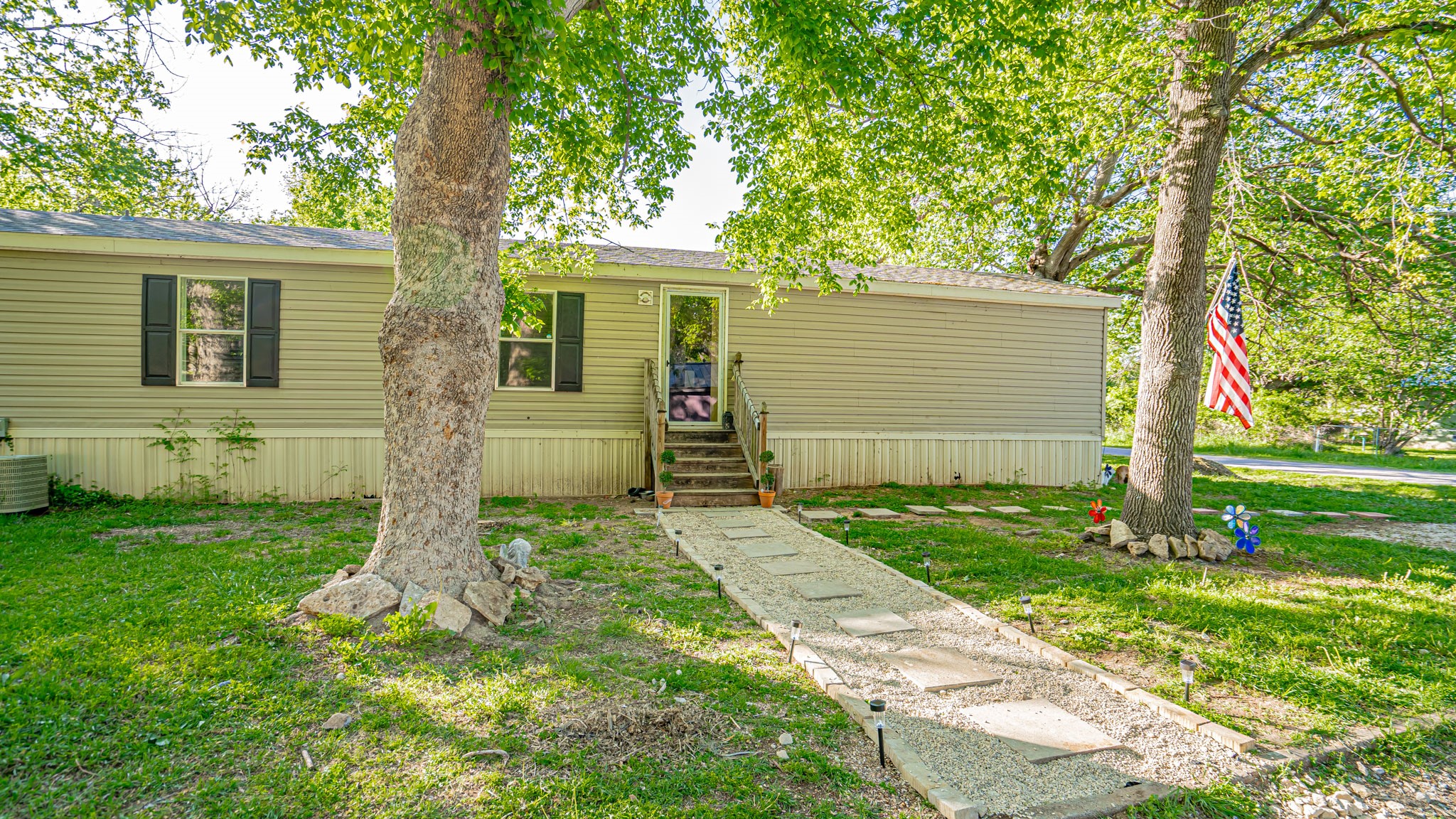 3622 Brook Valley Street , Granbury, TX, 76048 | 20934046 | Realty Texas LLC