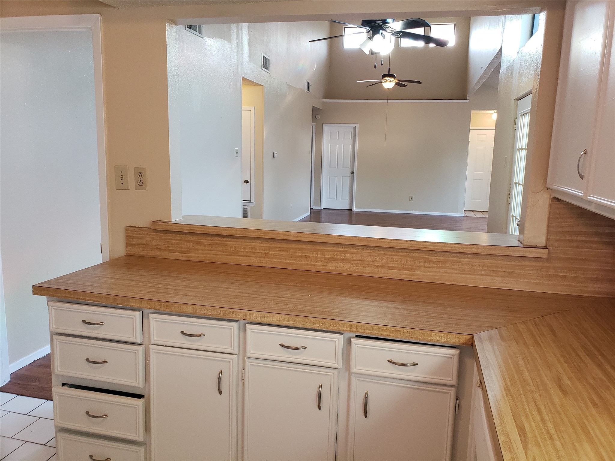 557 Prairie Dell Street , Lewisville, TX, 75067 | 20932628 | Realty Texas LLC