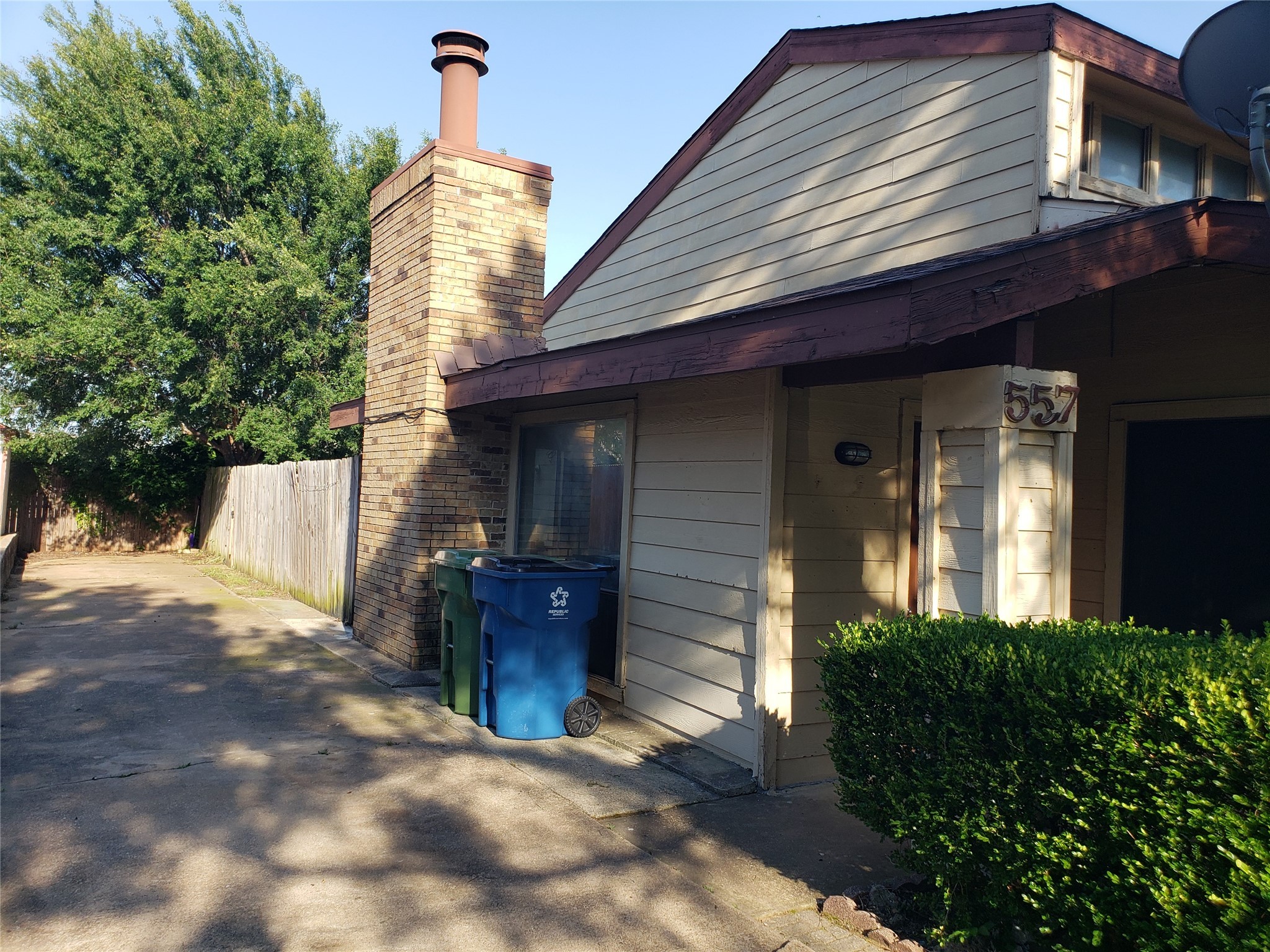 557 Prairie Dell Street , Lewisville, TX, 75067 | 20932628 | Realty Texas LLC