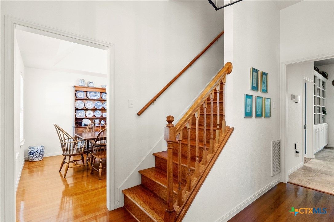 557 Timber Hollow , New Braunfels, TX, 78132 | 578898 | Realty Texas LLC