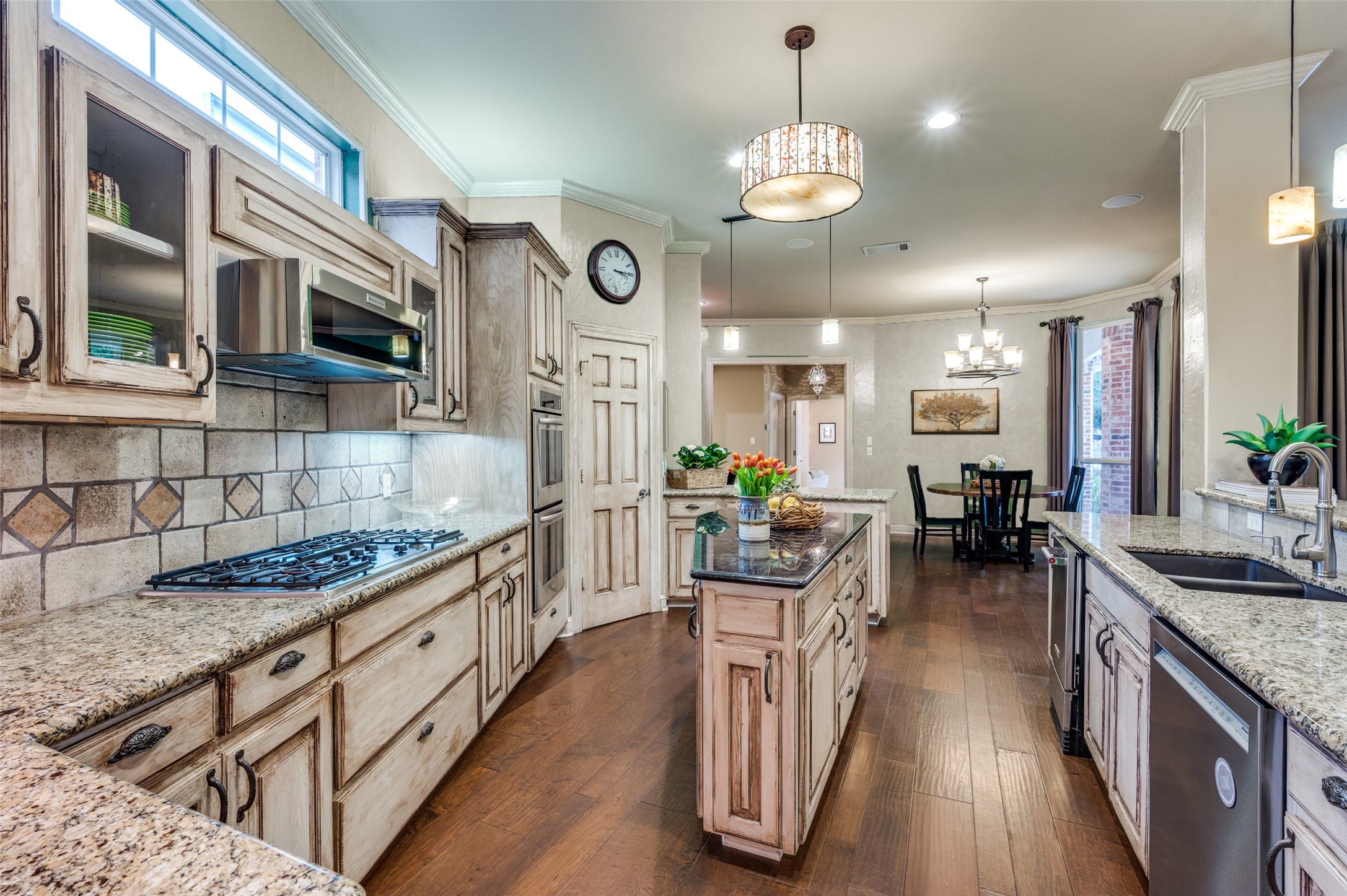 4 Rushing Meadow Court , Dalworthington Gardens, TX, 76016 | 20933142 | Realty Texas LLC