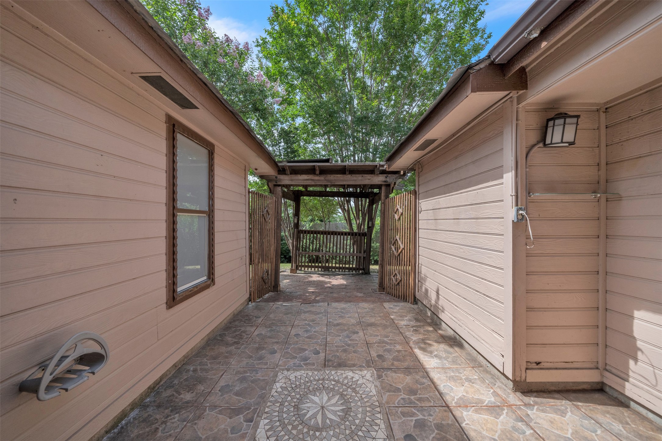 2802 Glen Ridge Drive , Arlington, TX, 76016 | 20934241 | Realty Texas LLC