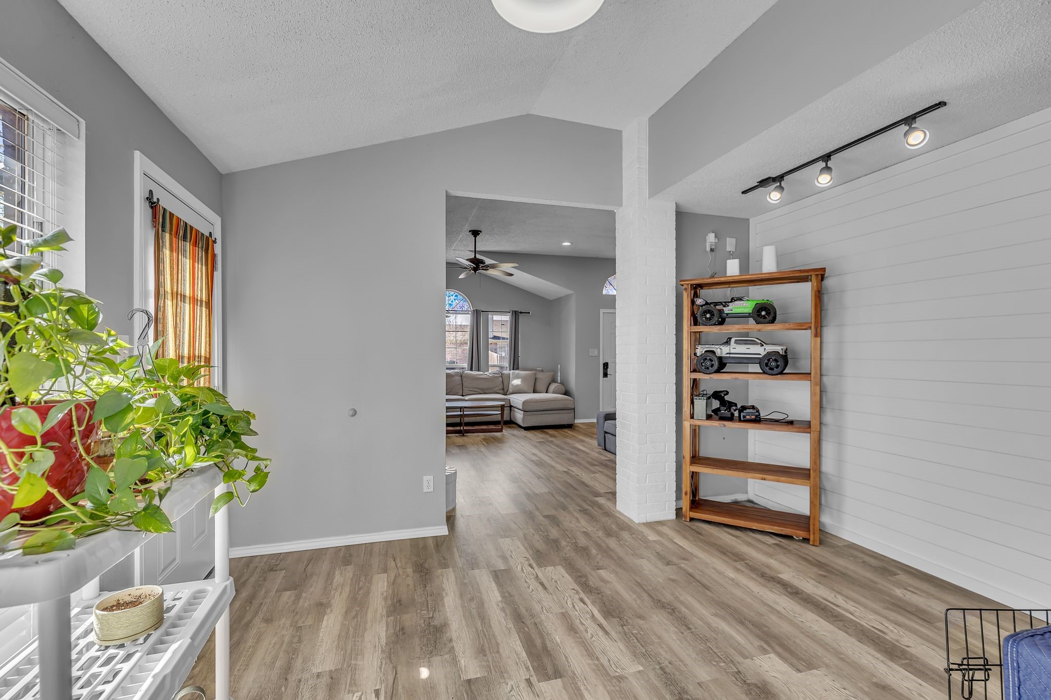 703 Valley Spring Drive , Arlington, TX, 76018 | 20933731 | Realty Texas LLC