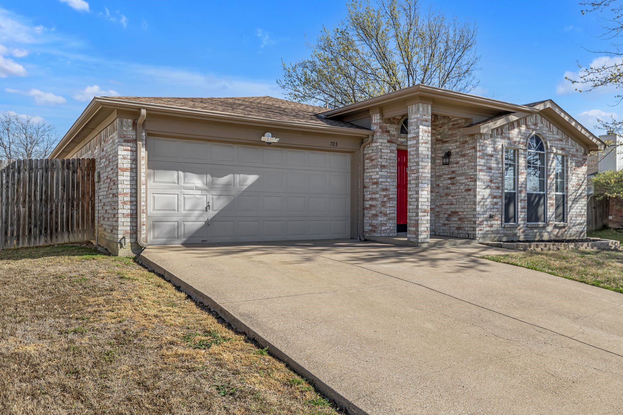 703 Valley Spring Drive , Arlington, TX, 76018 | 20933731 | Realty Texas LLC