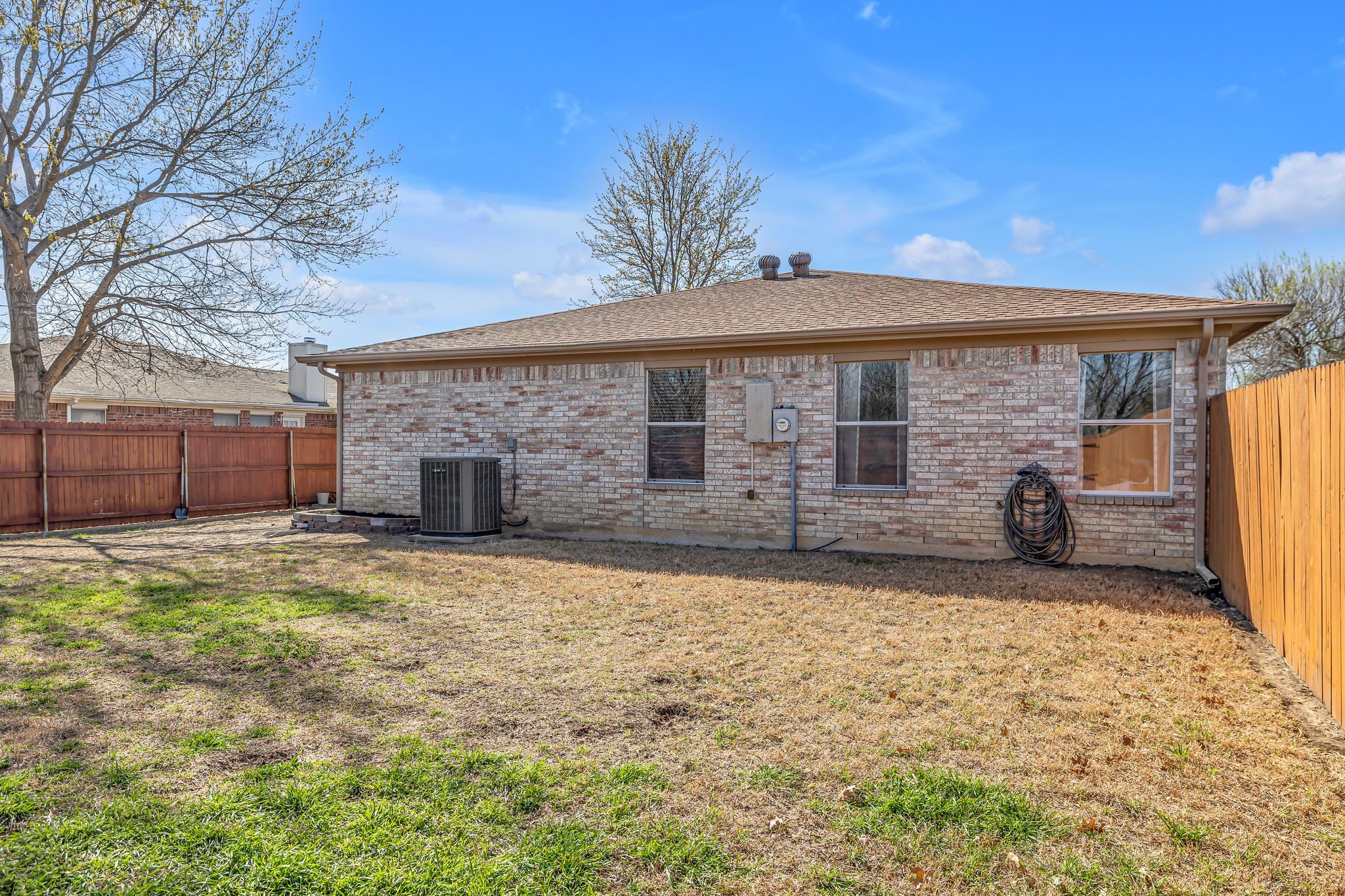 703 Valley Spring Drive , Arlington, TX, 76018 | 20933731 | Realty Texas LLC