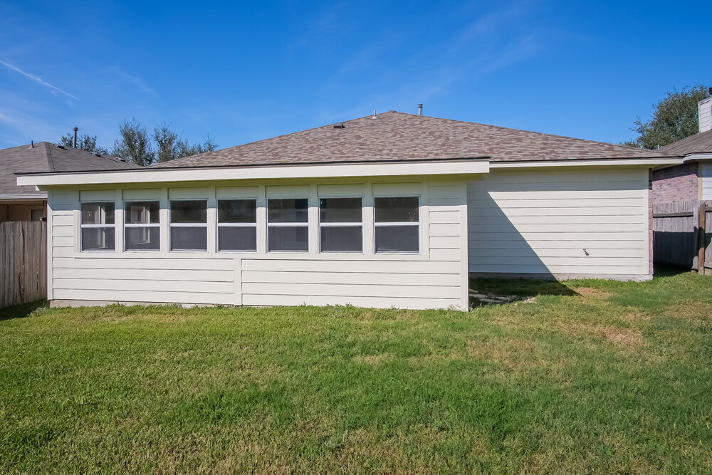 119 Wilderness Trail , Elgin, TX, 78621 | 3685123 | Realty Texas LLC