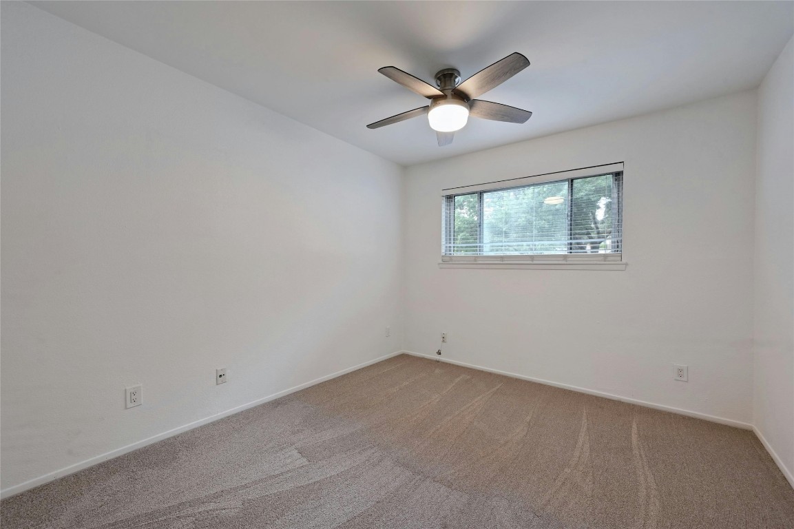6637 Valleyside Road , Austin, TX, 78731 | 3090564 | Realty Texas LLC