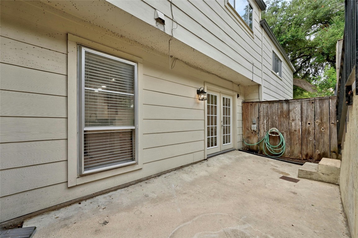 6637 Valleyside Road , Austin, TX, 78731 | 3090564 | Realty Texas LLC